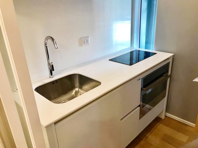 ให้เช่าคอนโด เดอะ เซนต์ เรสิเดนเซส 31 ตร.ม.ห้องใหม่ วิวสระ เฟอร์ครบ ใกล้ BTS, MRT