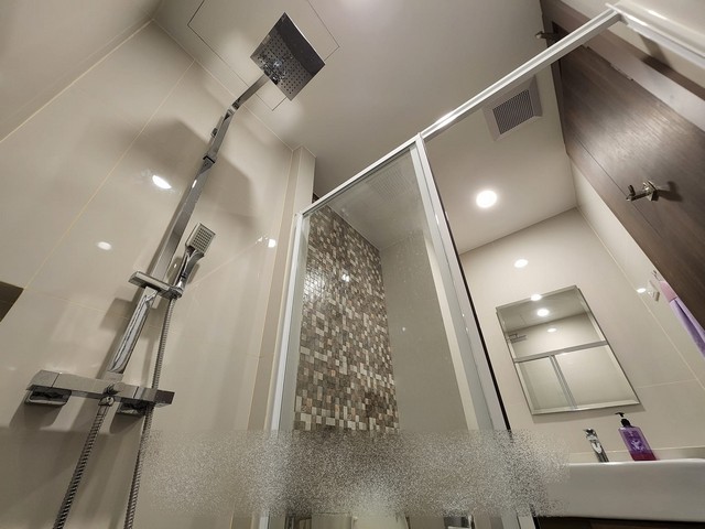 ให้เช่าคอนโดเจดับบลิว สเตชั่น แอท รามอินทรา 25 ตร.ม.เฟอร์ครบ มีเครื่องซักผ้า ใกล้รถไฟฟ้า