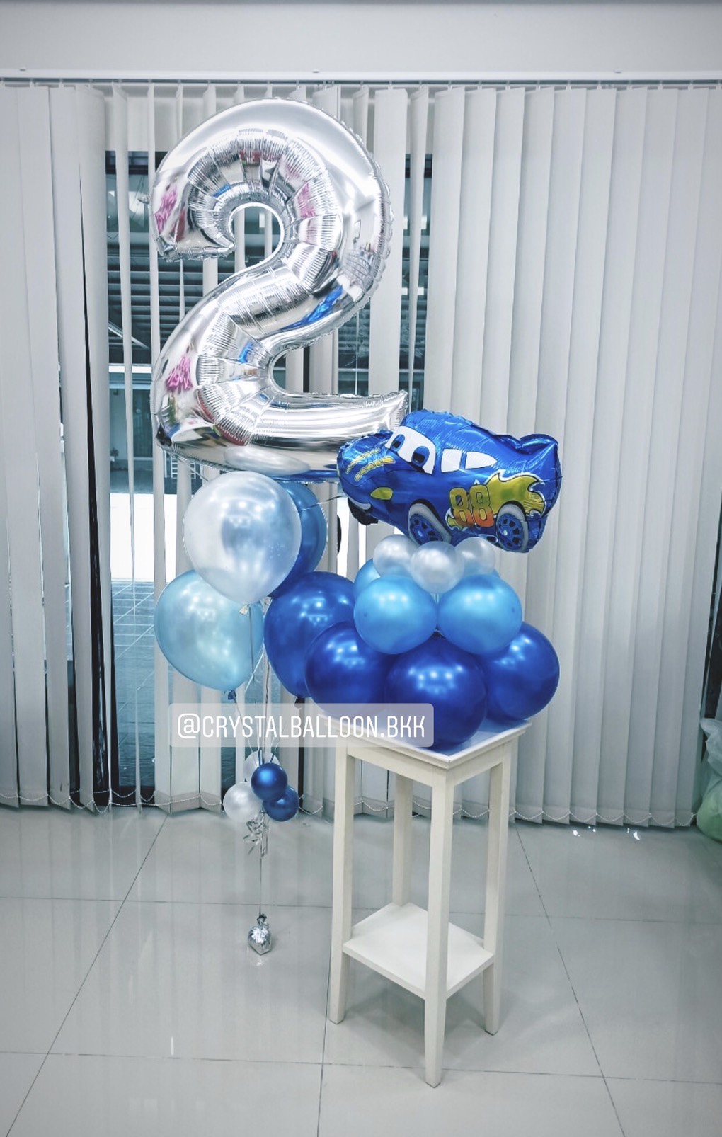 ลูกโป่ง แสดงความยินดี Theme รถ พร้อม ช่อลูกโป่ง 1 ช่อ,ฟอยล์ตัวเลข ขนาด 40" 1 ตัว พร้อมตกเเต่ง สามารถเปลี่ยนสีลูกโป่ง/เปลี่ยนสี-ฟอยล์ตัวเลข/เปลี่ยนฟอยล์ตกแต่งได้