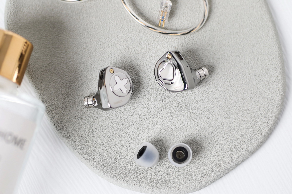 Simgot EW300 หูฟัง IEMs Hybrid 3 ไดร์เวอร์ 1DD+1Planar+1PZT เปลี่ยนท่อนำเสียงได้ ประกันศูนย์ไทย