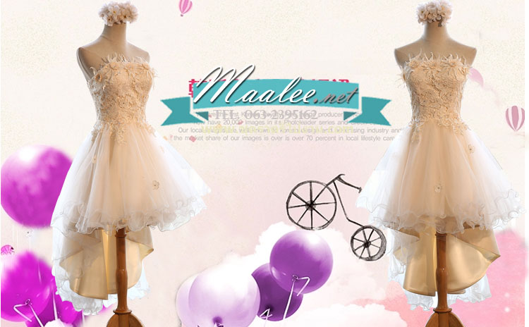 พร้อมเช่า ชุดราตรีสั้น เกาะอก ลูกไม้ หน้าสั้น/หลังยาว สีครีม พร้อมสร้อยคอลายลูกไม้ ถอดแยกได้ กระโปรงผ้ามุ้งพอง สวยหรู (เชือกผูกหลัง)