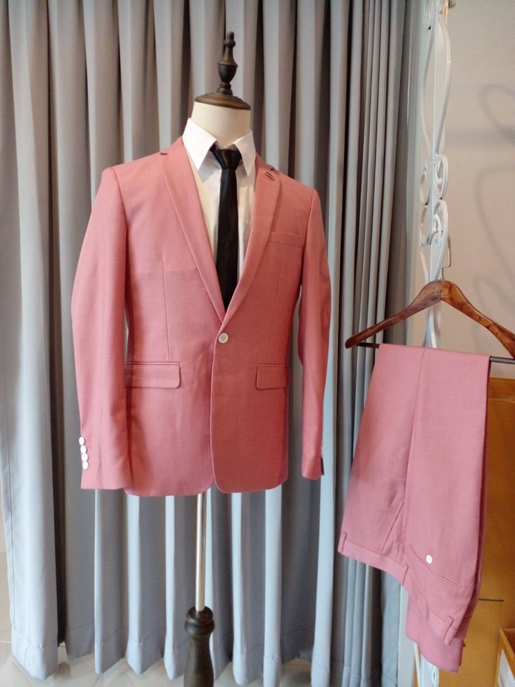 พร้อมเช่า ชุดสูทชาย สูทสีชมพู สีปูน Dusty Rose (ไม่มีเสื้อกั๊ก)