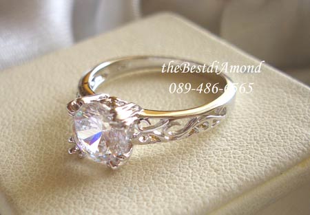 BR 918 RD+++แหวนเพชรเม็ดเดี่ยว ขนาดประมาณ 1 กะรัตกว่าๆ (7 มม) เรียบหรู งามมากๆๆๆ มีลายฉลุที่ตัวเรือน *ชุปทองแท้ 24 K