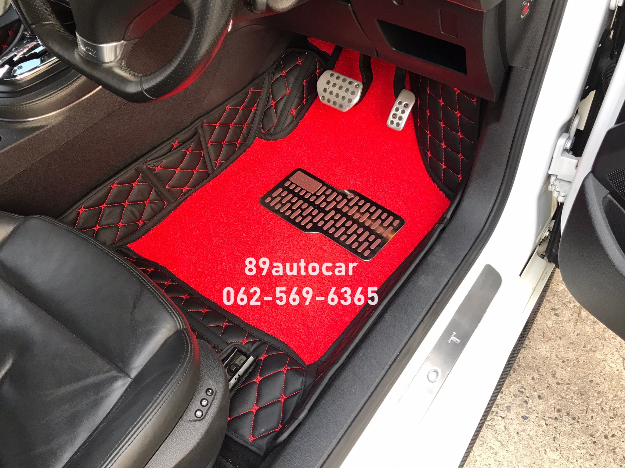 พรมปูพื้นรถยนต์ Peugeot RCZ ปูพรม8D สีดำด้ายแดงเย็บติดกับไวนิลสีแดง