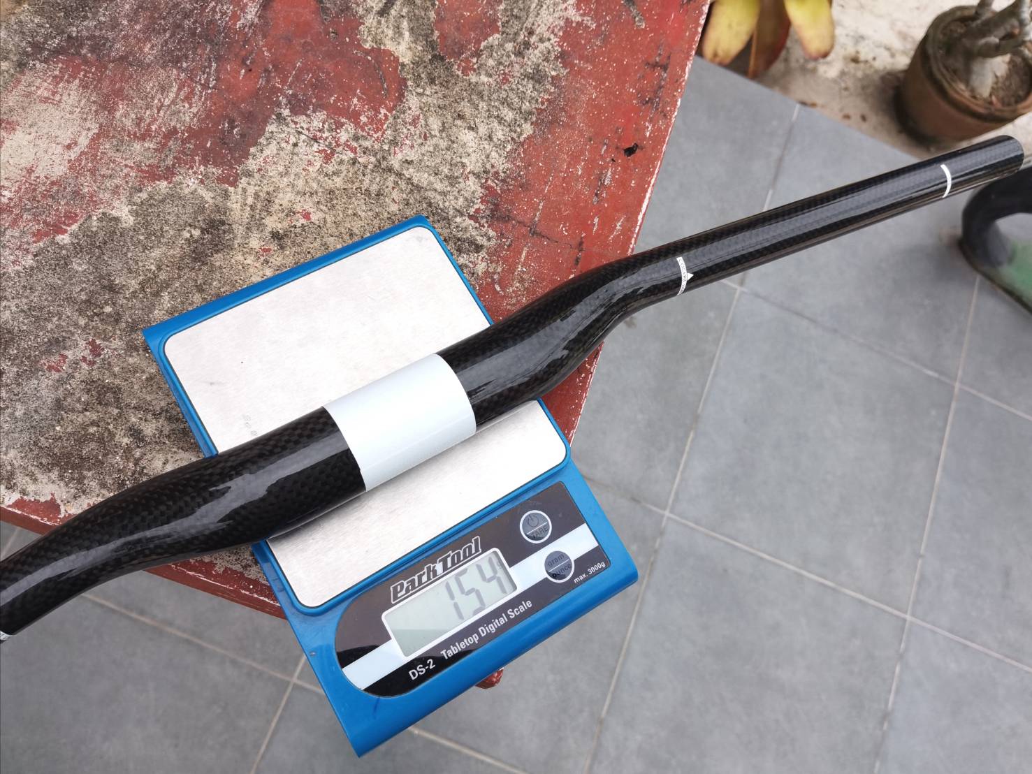 แฮนด์ยกเสือภูเขา TEAM ERTX RISER CARBON HANDLEBAR ยาว 720 มม. สีดำแดง แฮนด์ยกคาร์บอน