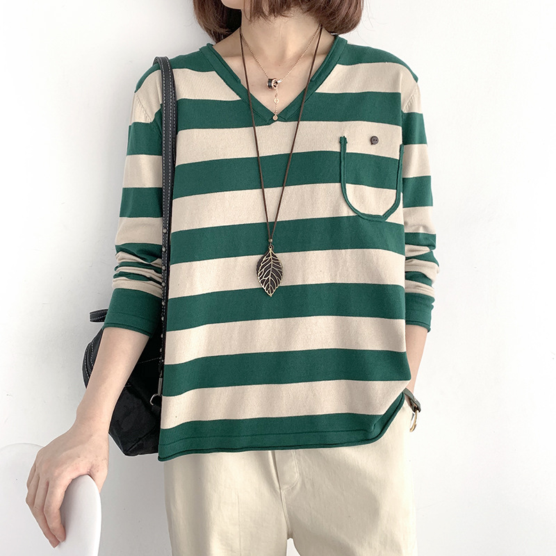 เสื้อยืดไหมพรมลายทาง