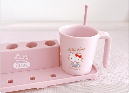 แก้ว Sanrio แก้วแปรงฟันเด็ก ขนาดพอดีมือ (Hello Kitty / Kuromi / Cinnamoroll)