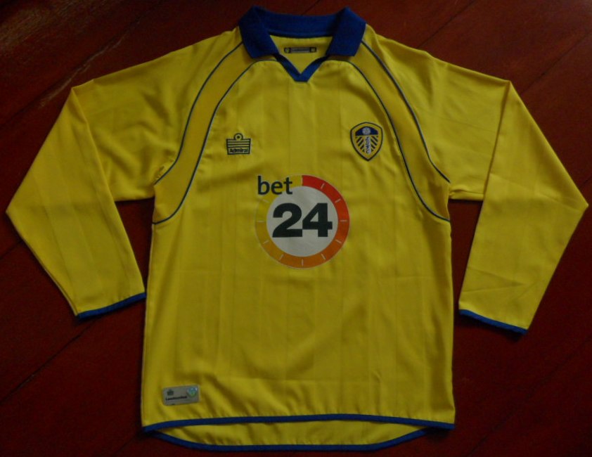 เสื้อฟุตบอล ทีมสโมสรลีดส์ ยูไนเต็ด ชุดเยือน แขนยาว 2006/07 M-Size / LEEDS UNITED Football Shirt Long Sleeve Away Kit 2006/07 Jersey M-Size