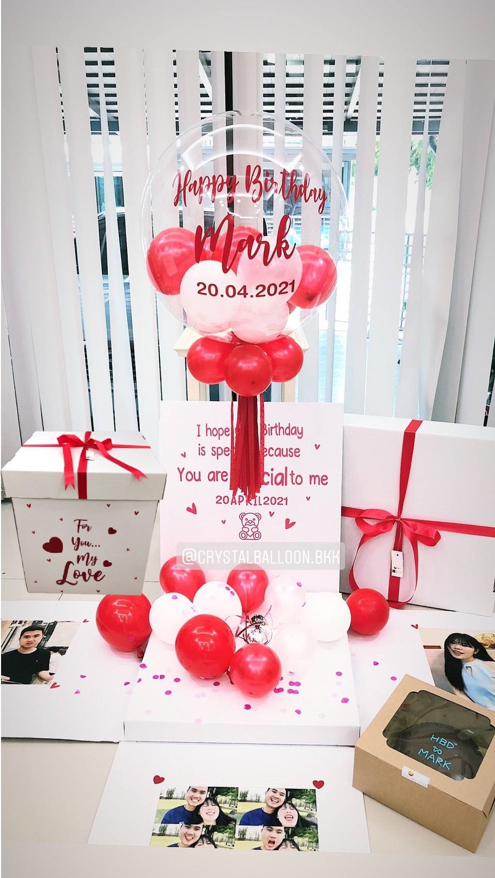 Happy Birthday Surprise Box กล่องเซอร์ไพรส์วันเกิด Bubble USA ขนาด 24" Theme สีแดง พร้อมตกแต่ง สามารถใส่รูปได้ 4 ใบ (ราคายังไม่รวมเค้ก) สามารถเปลี่ยนสีลูกโป่ง/เปลี่ยนข้อความได้