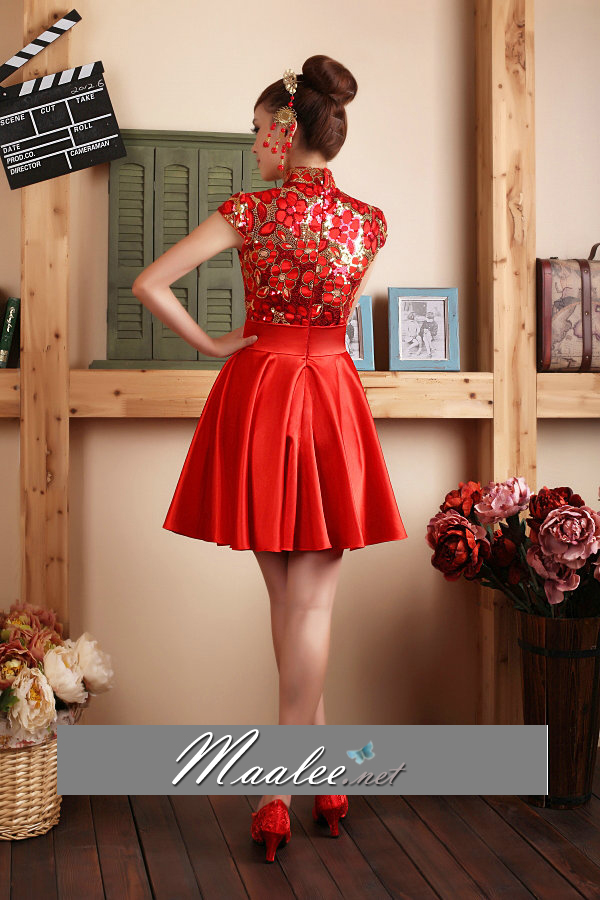 พร้อมเช่า ชุดกี่เพ้า ชุดจีน ชุดแฟนซี สีแดง กระโปรงผ้าซาติน พร้อมเช่า