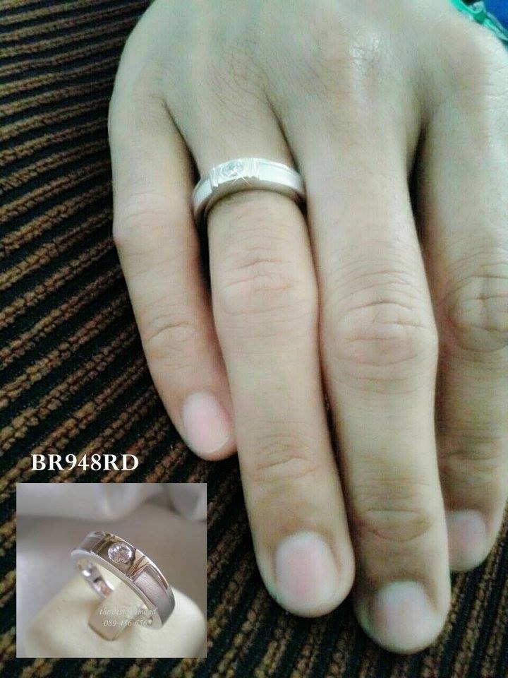 BR948RD-M+++แหวนunisex แบบ 2 tone+++ เก๋สุดๆ เรียบ หรู ดูมี class เล่น 2 tone ได้สวยมาก ด้วยทองแบบเงา และ แบบพ่นทราย ใส่เป็นแหวนคู่ชายหญิงได้เลยค่ะ