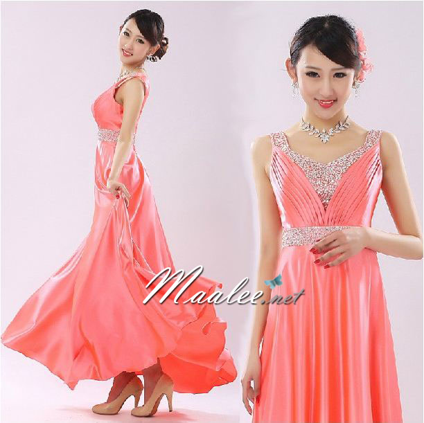 พร้อมเช่า ชุดราตรียาว สีโอรส คอวี จับเดรปหน้าอก ปักเลือมช่วงอกและเอว