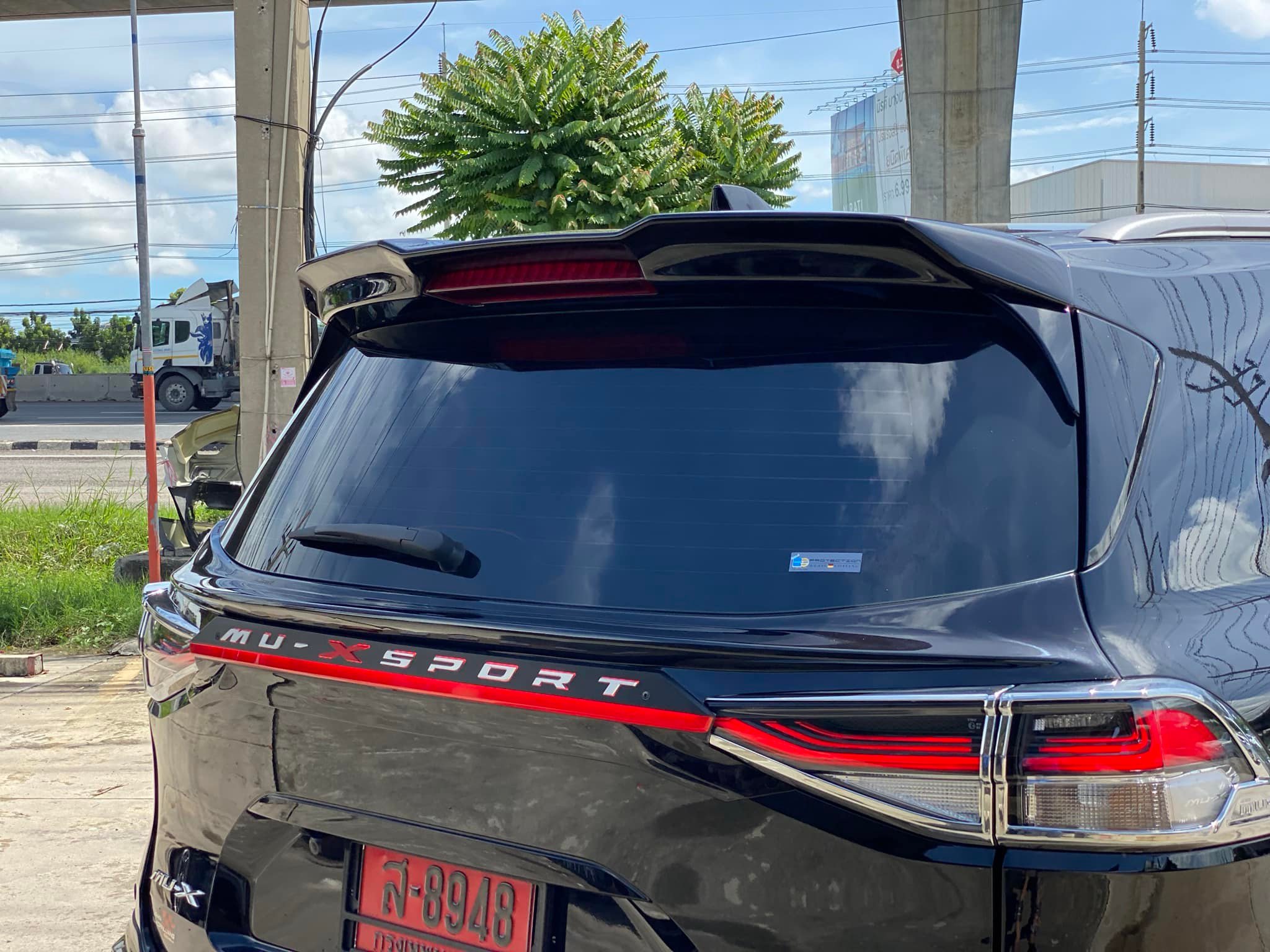 คาดเอวมีไฟ MU-X SPORT : MU-X 2021-2023