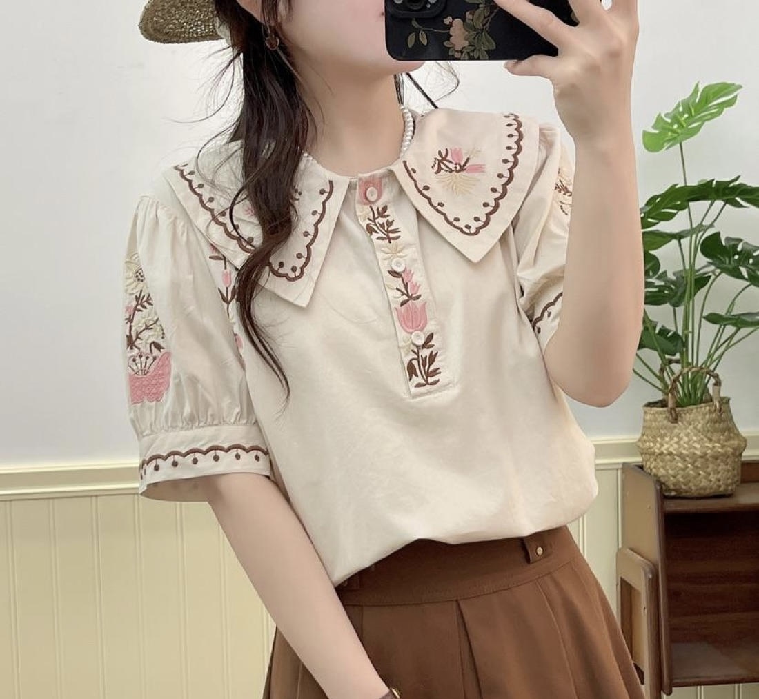 เสื้อคอบัวผ้าฝ้ายลายปัก