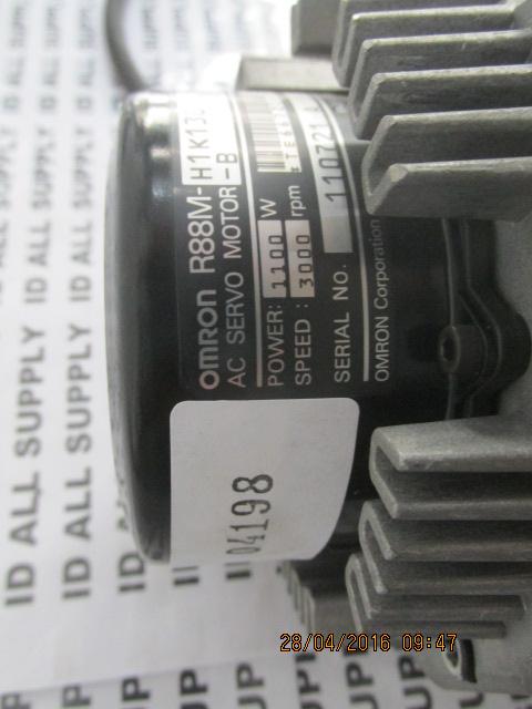 R88M-H1K130 SERVO MOTOR " OMRON "