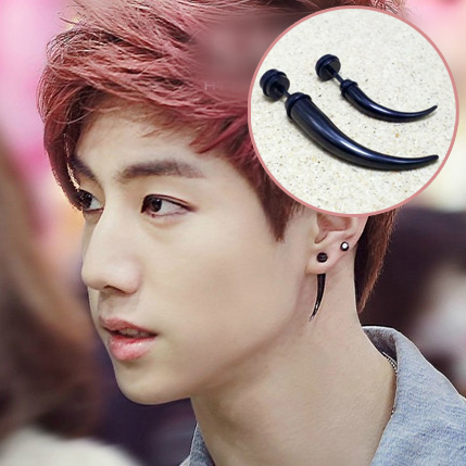 ต่างหูปลายแหลม แบบ Mark