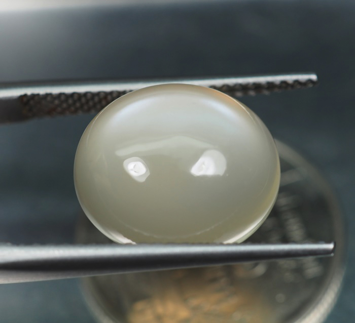 มูนสโตนหรือมุกดาหาร 8.35 กะรัตสวย