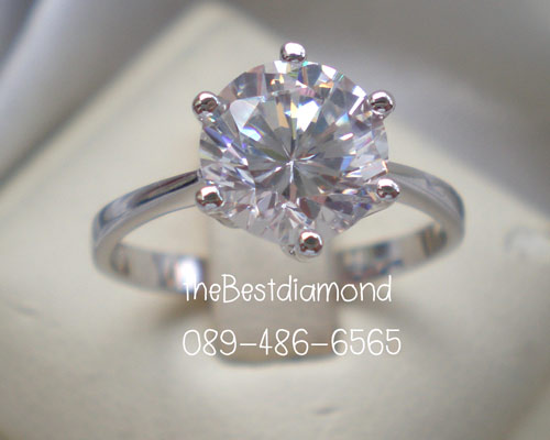 BR973RD++แหวนเพชรเม็ดเดี่ยวขนาด 1.5 กะรัต++ขนาด รูปแบบยอดนิยม ยกชูขึ้น ดูทันสมัย เหมือนของจริงม๊าก เพชรวิบๆปิ๊งๆใส่แทนแหวนแต่งงานสบายๆ ไม่มีล้าสมัย