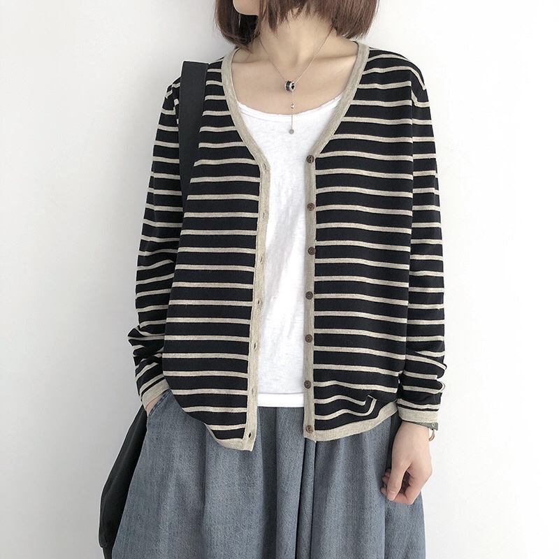 เสื้อคลุมผ้ายืดไหมพรมลายทาง