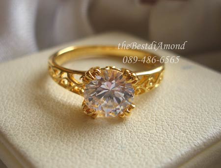 BR 918 +++แหวนเพชรเม็ดเดี่ยว ขนาดประมาณ 1 กะรัตกว่าๆ (7 มม) เรียบหรูค่ะ งามมากๆๆ มีลายฉลุที่ตัวเรือน ชุปทองแท้ 24 K 5 ไมครอน*