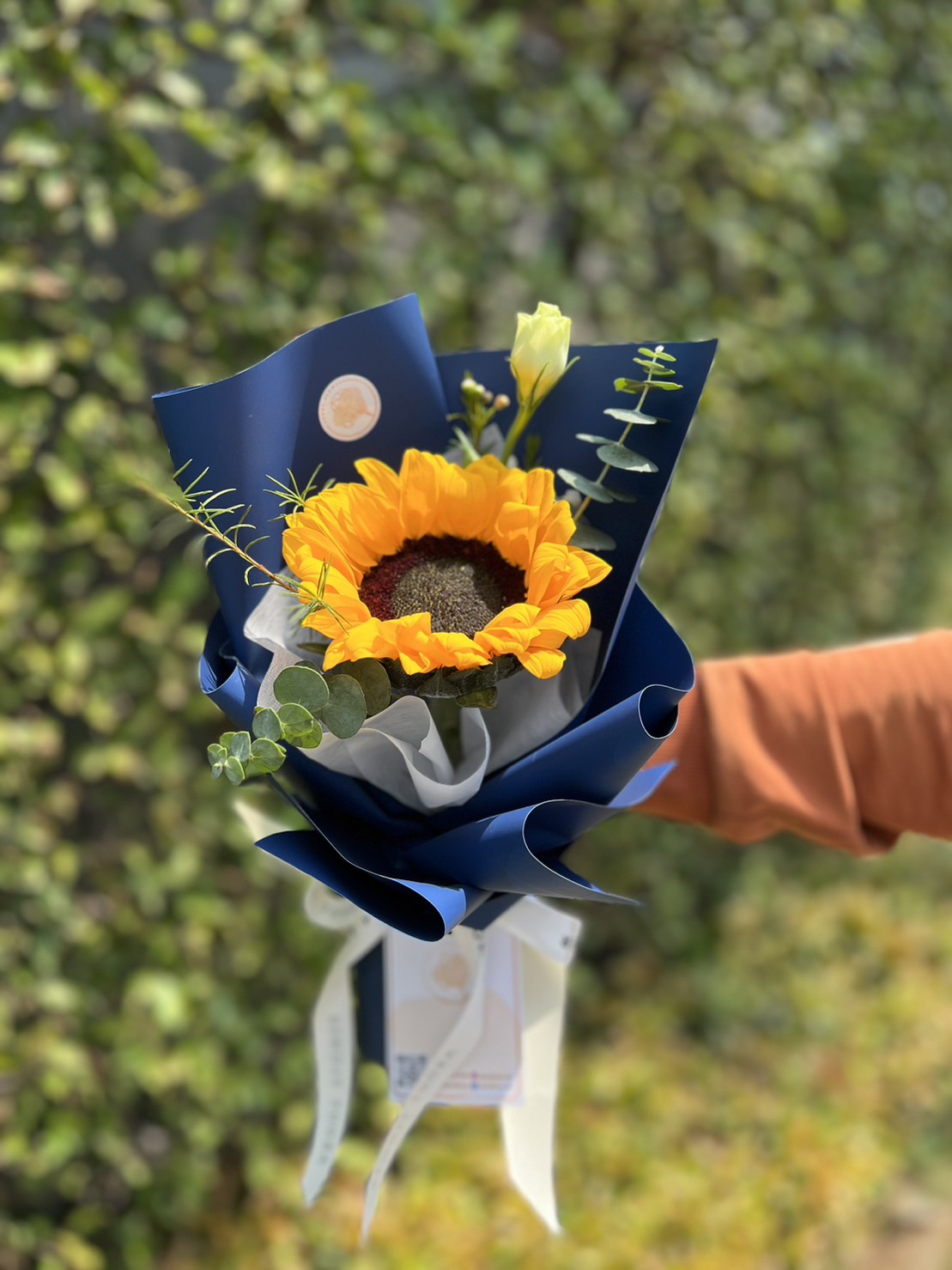 Flower Bouquet ดอกทานตะวัน 1 ดอก พร้อมตกแต่ง สามารถเปลี่ยนสีได้