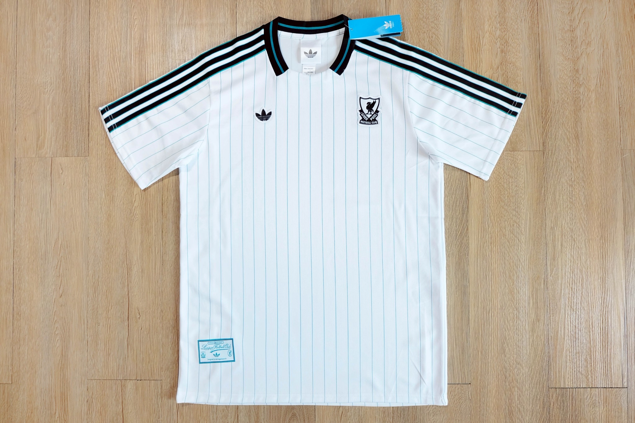 Liverpool Terrace Icons 2025/26 Jersey เสื้อลิเวอร์พูล ขาว ฤดูกาลใหม่