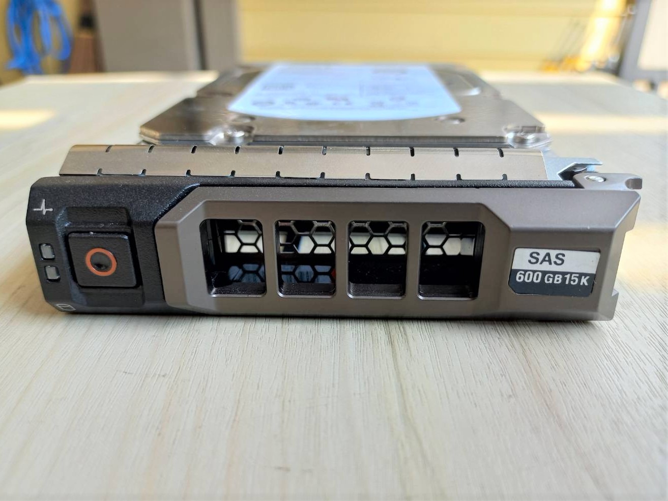 0W347K, W347K, J762N, ST3600057SS DELL 600GB 6G 15K 3.5 SAS Hard Drive WF238F