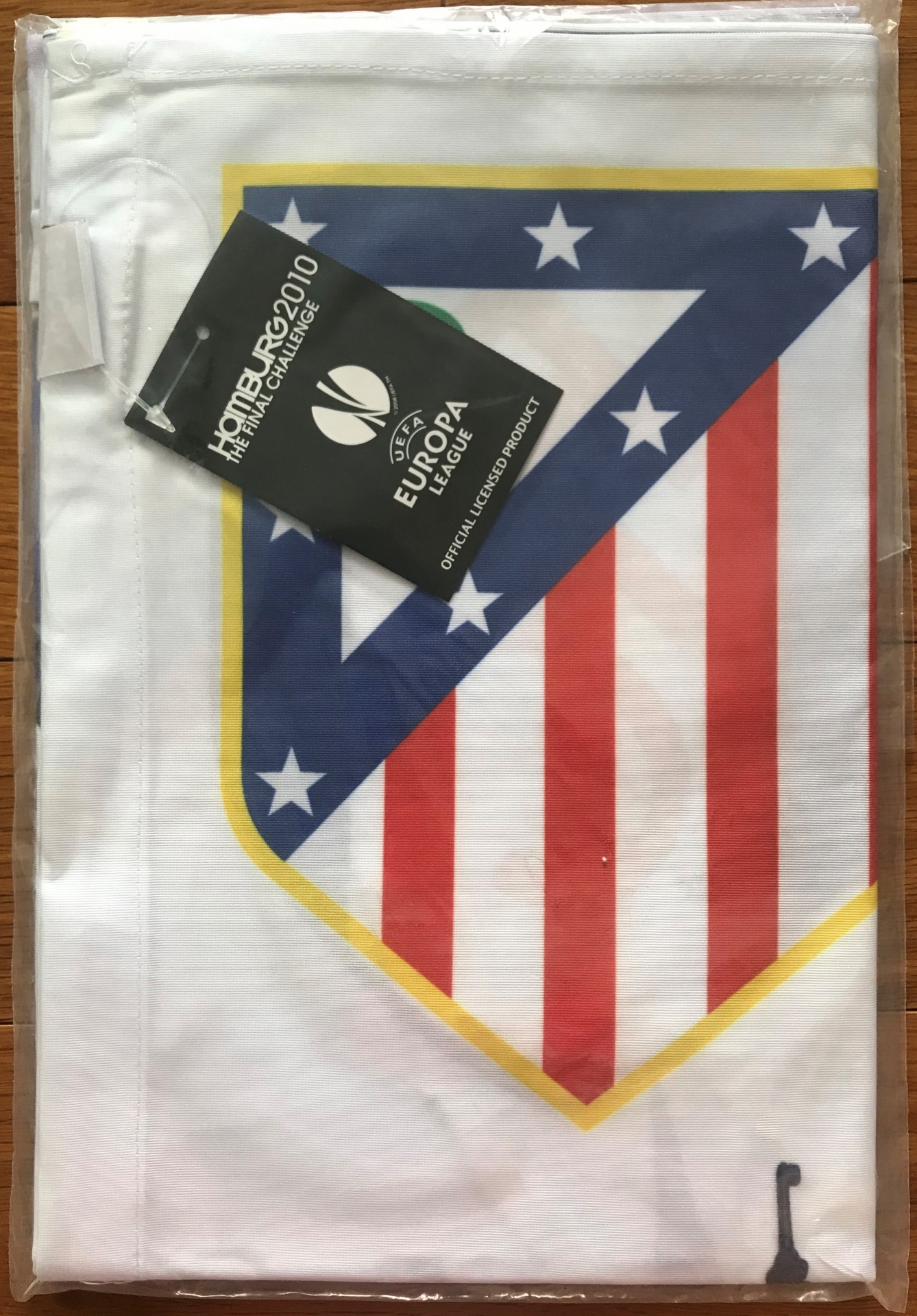 ธง ฟุตบอล สโมสรฟูแล่ม - HAMBURG 2010 THE FINAL CHALLENGE ใหม่ / FULHAM Football Club Flag - HAMBURG 2010 THE FINAL CHALLENGE NEW