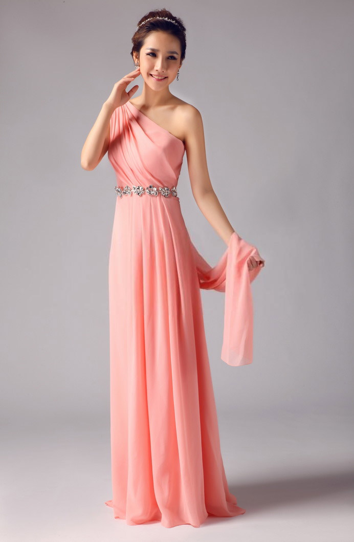 พร้อมเช่า ชุดราตรียาว ไหล่เดียว สีโอรส จับเตรปสไตล์กรีก คาดคริสตัลช่วงเอว