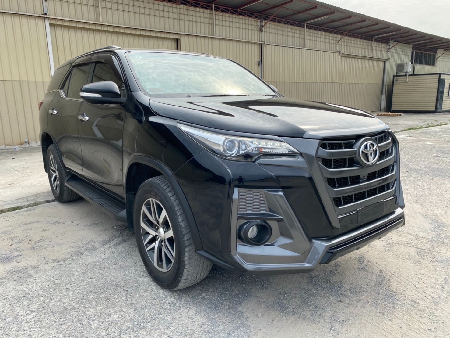 กันชนหน้า TAKAI : Fortuner 2015 TRD