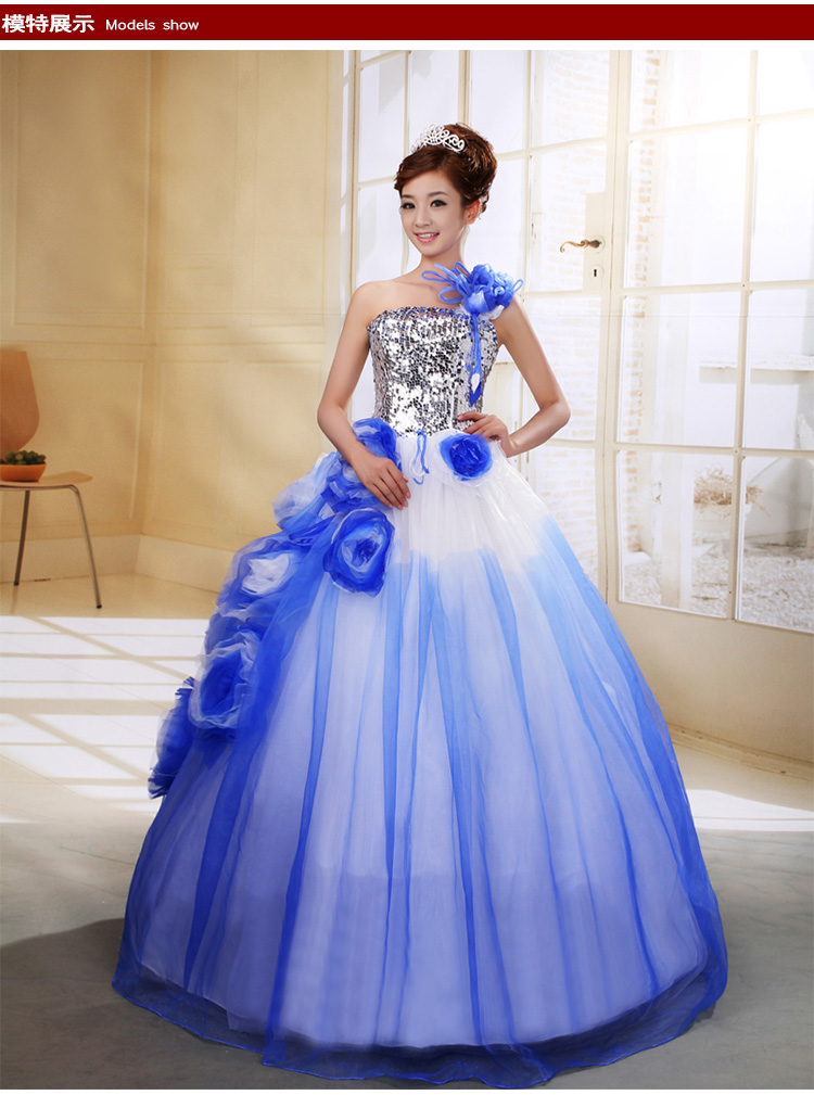 พร้อมเช่า ชุดแฟนซี ชุดราตรียาว สีน้ำเงิน ช่วงอกปักเลื่อม กระโปรงแต่งผ้าโปรงดอกไม้