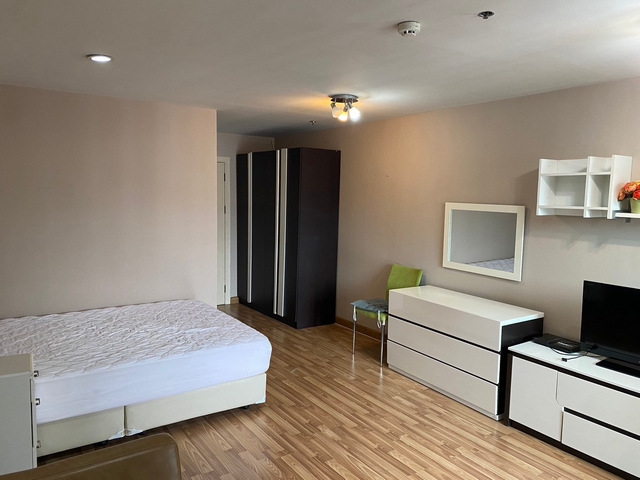 ให้เช่าคอนโด รีเจ้นท์ โฮม 10 ห้อง 31 ตรม.เฟอร์ครบ ใกล้รถไฟฟ้า, ม.ราชภัฎพระนคร