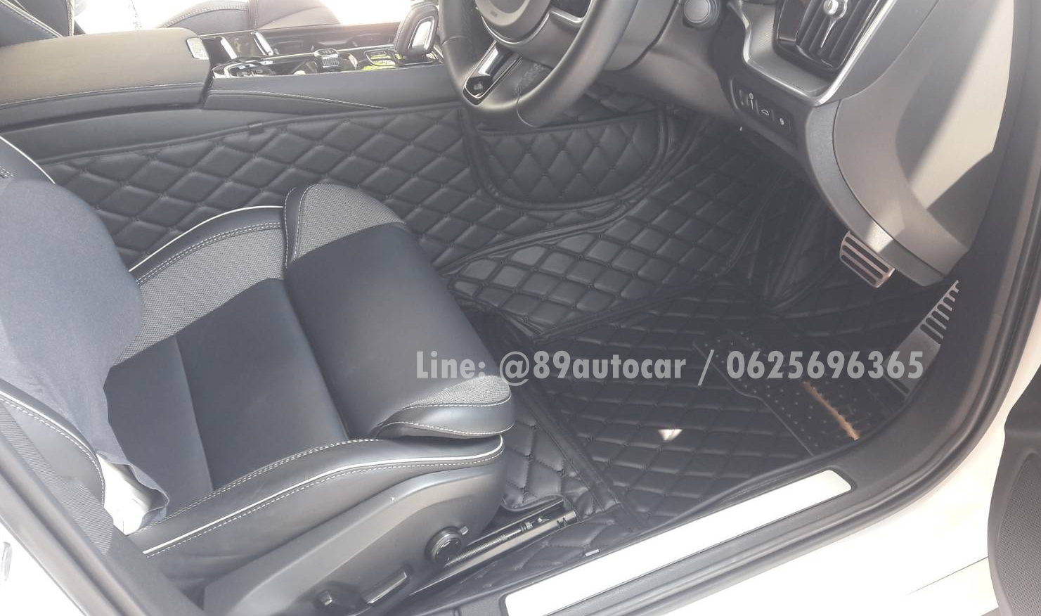 พรมรถยนต์ Volvo S60 ปี 2020-2024 ปูพรม6D สีดำด้ายดำ 3 ชิ้น ในห้องโดยสาร