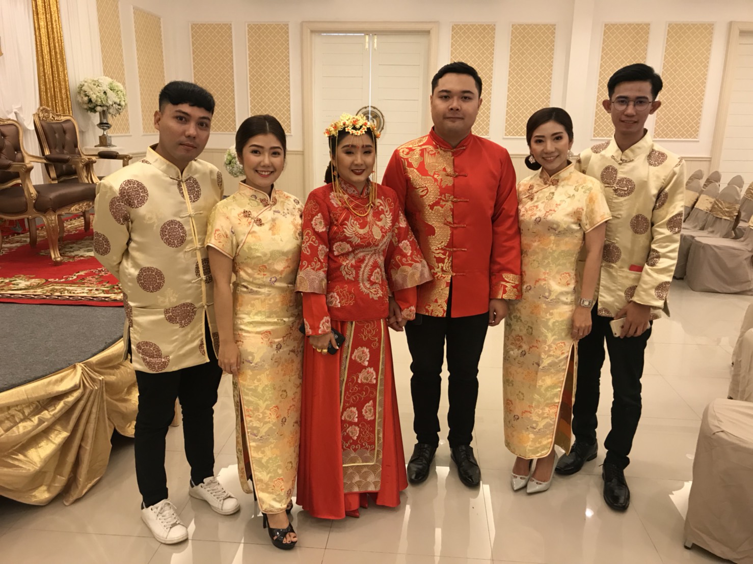 พร้อมส่ง ชุดจีน ชาย เสื้อคอจีน ผ้าไหมจีน ทอลาย สีทอง ลายปั๊มวงกลม (M)