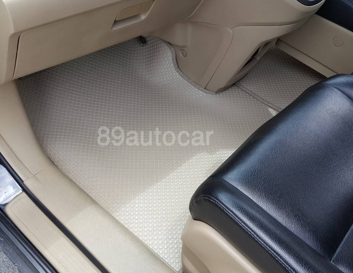 พรมกระดุมเล็ก Honda CR-V G3 สีครีมขอบครีม