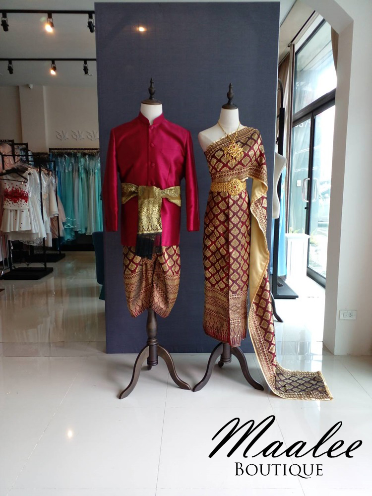 พร้อมเช่า ชุดแต่งงานไทยประยุกต์ สีแดง