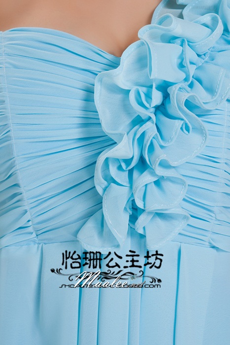 พร้อมส่ง ชุดราตรียาว ไหล่เดียว จับเดรปหน้าอก แต่งระบายช่วงไหล่ สีฟ้าอ่อน