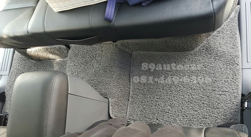 ขายพรมรถยนต์ Mazda BT-50 Pro 4 ประตู ไวนิลสีเทาขอบเทา