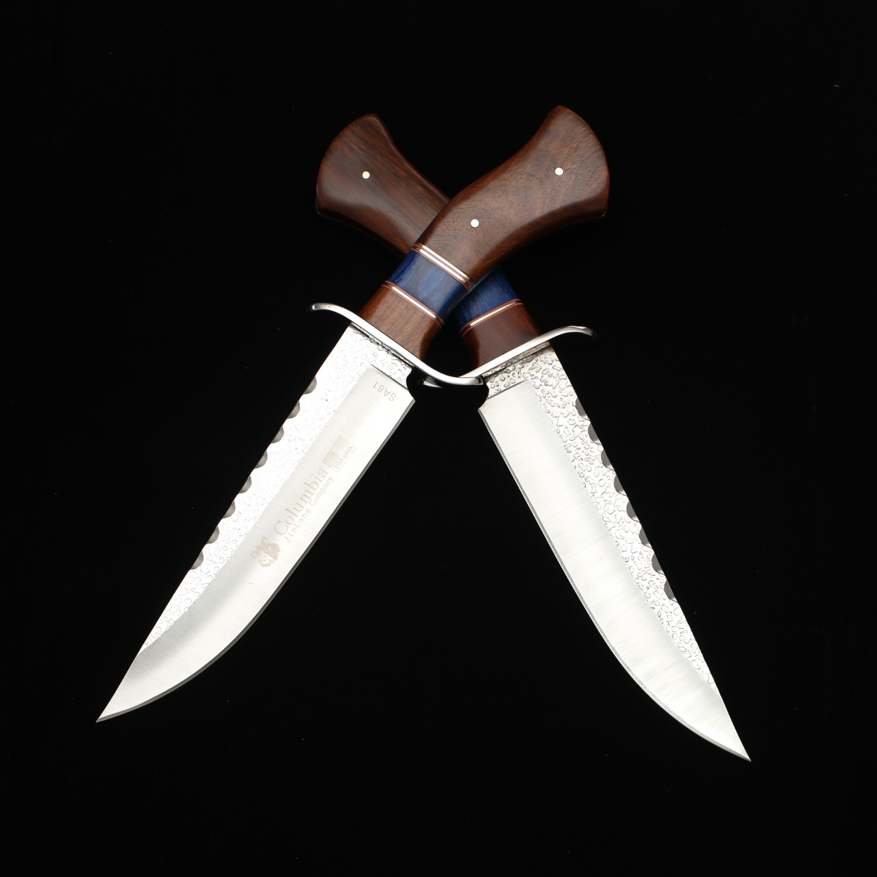 มีดเดินป่า COLUMBIA รุ่น SA81 ด้ามไม้ทรงโค้ง ทรงใบมีดสวย