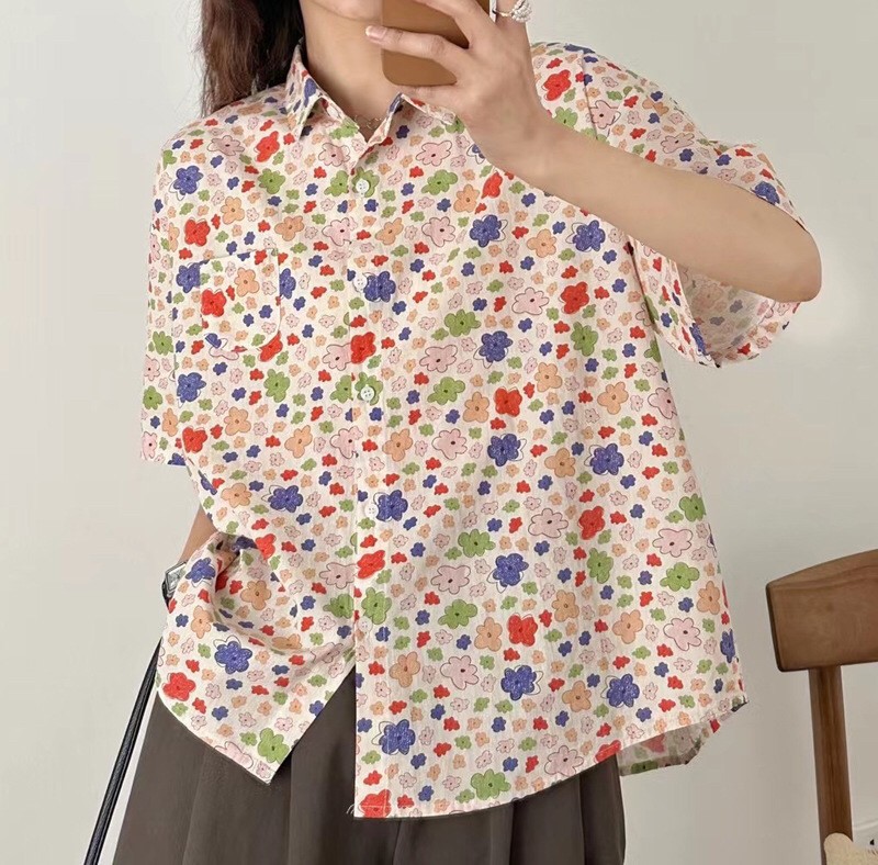 เสื้อผ้าคอตตอนลายดอกไม้แต่งกระเป๋า