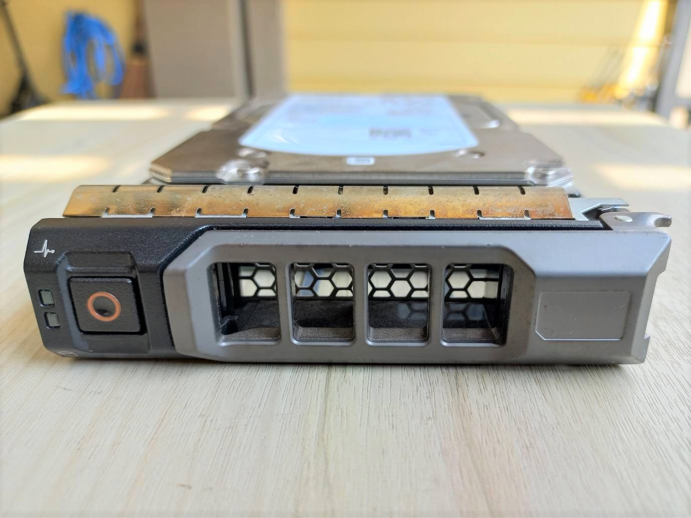 1DKVF Dell 146GB 15K 3.5in Drive 341-8718.