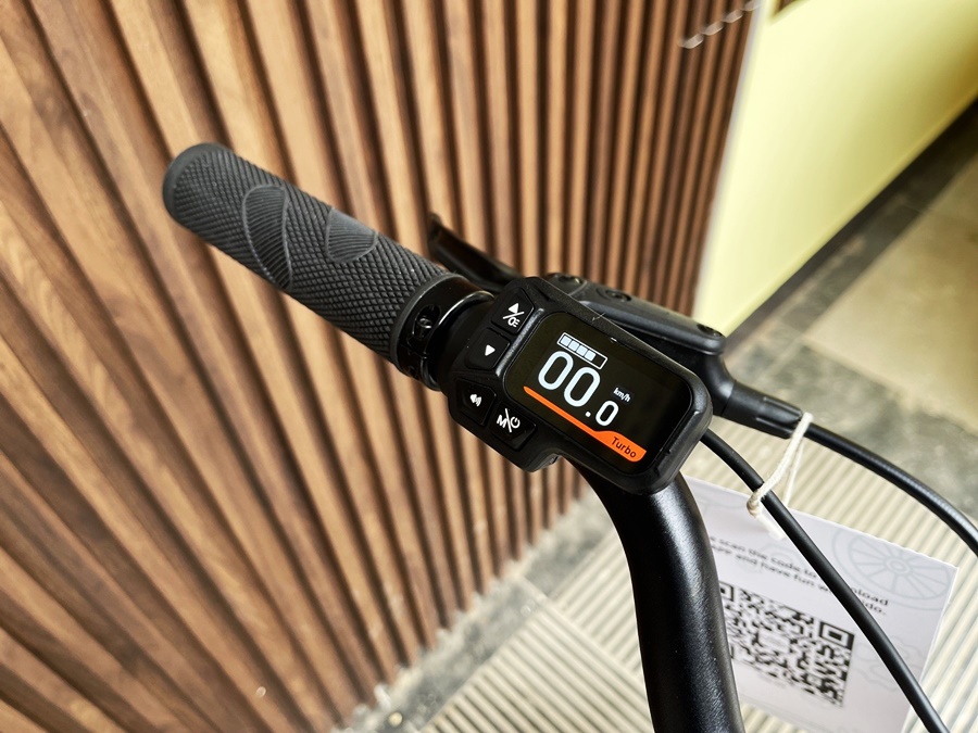 Fiido D11 Folding E-bike 2025 – 250W Electric Bike | 417.6Wh Battery | Hydraulic Disc Brakes | 7-Speed Shimano