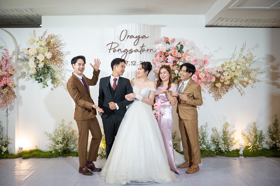 พร้อมเช่า ชุดสูทชาย สีน้ำตาล คลาสสิก รุ่นกระดุมเดียว (พร้อมเสื้อกั๊ก)