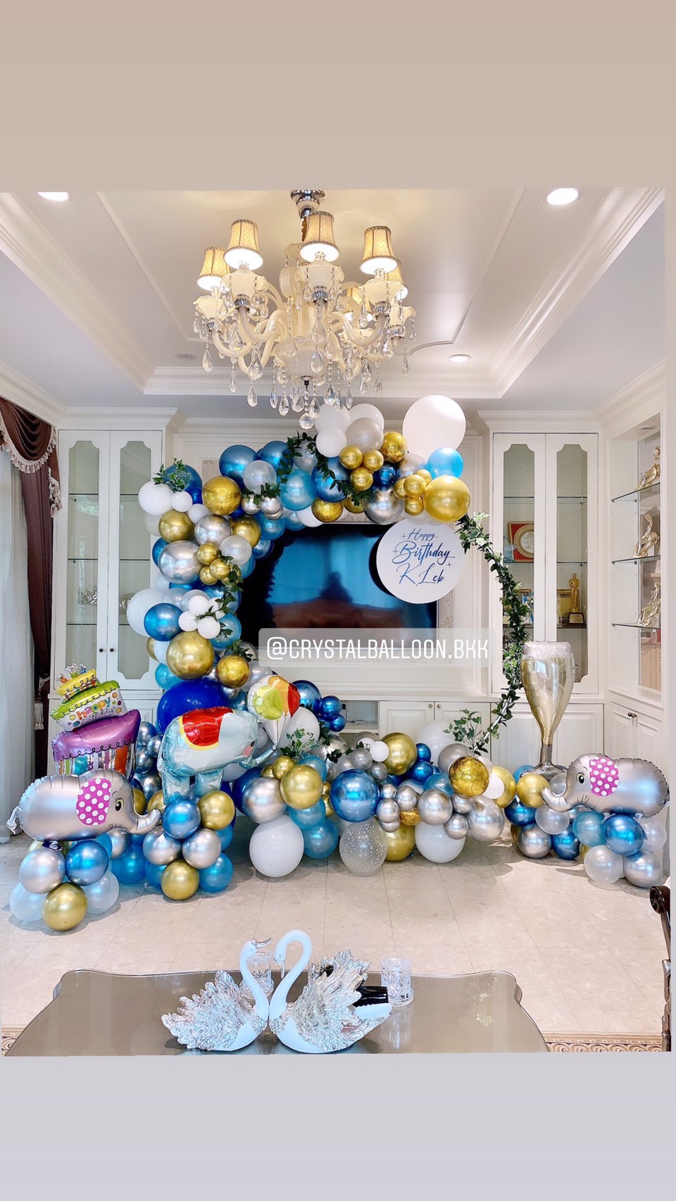 Backdrop วันเกิด สำหรับคุณผู้ชาย โทนสี ฟ้า-เงิน-ทอง ขนาด 2x2 พร้อมตกแต่ง ราคาโทรสอบถาม