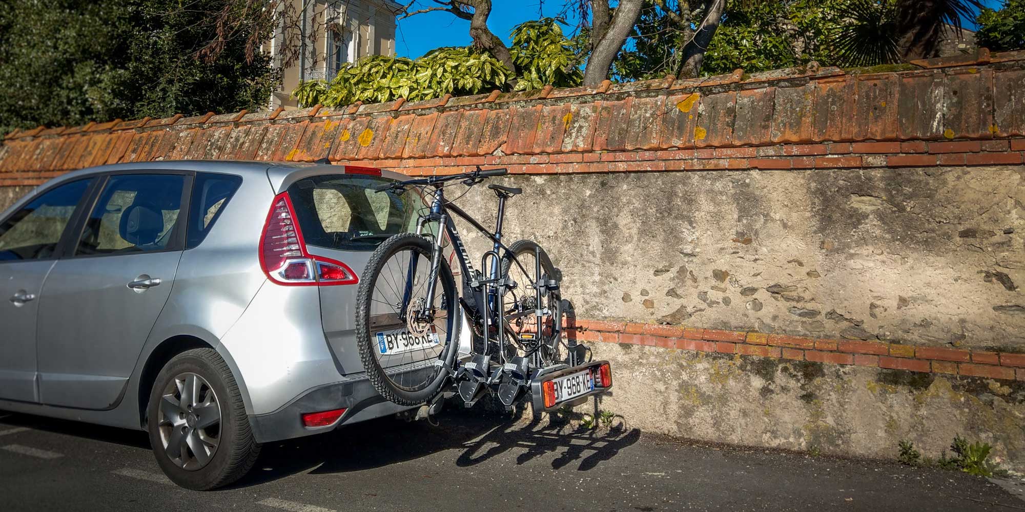 แร็คจักรยาน แร็คท้ายรถ BUZZRACK BUZZRACER 3, 3 BIKES REAR RACK. (ECE APPROVED AND XP)