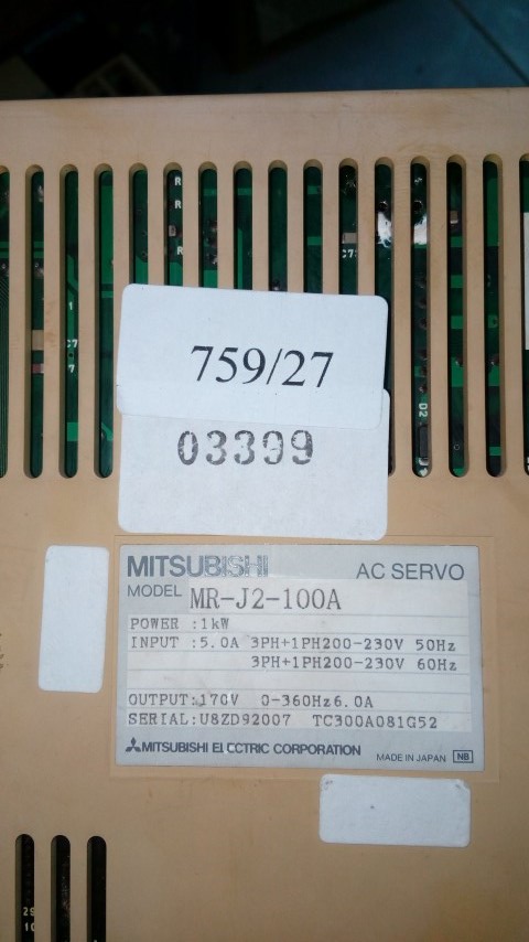 SERVO DRIVE “ MITSUBISHI ” รุ่น MR-J2-100A