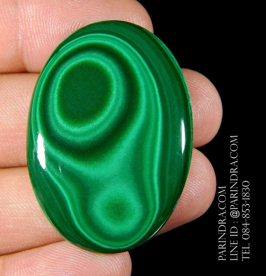 หินแร่มาลาไคท์ Malachite ขัดมันทรงกลมรี รูปไข่ ลวดลายสวยงาม ขนาด 95 กะรัต #MLC 015