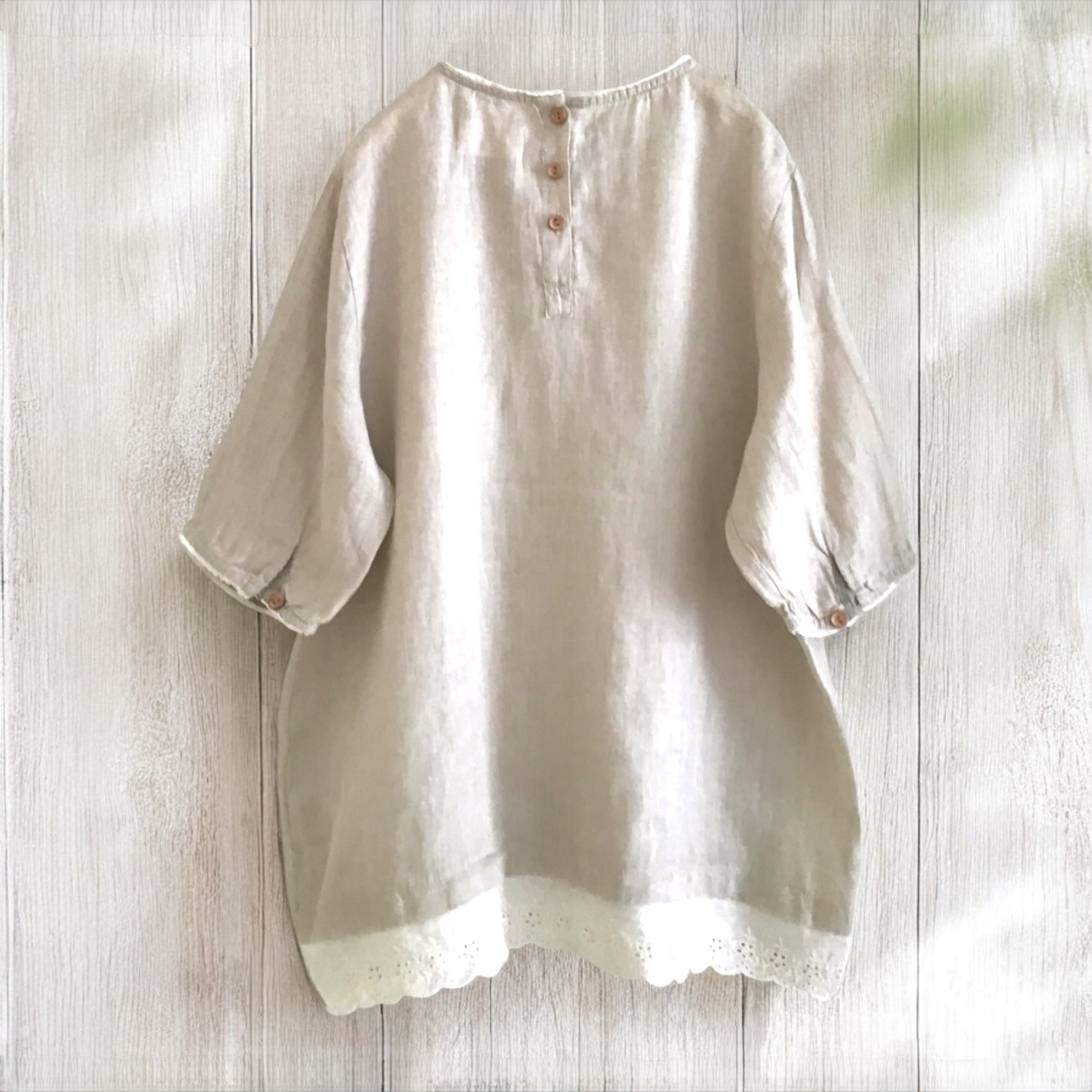 เสื้อผ้าฝ้ายลายปักแต่งผ้าลูกไม้