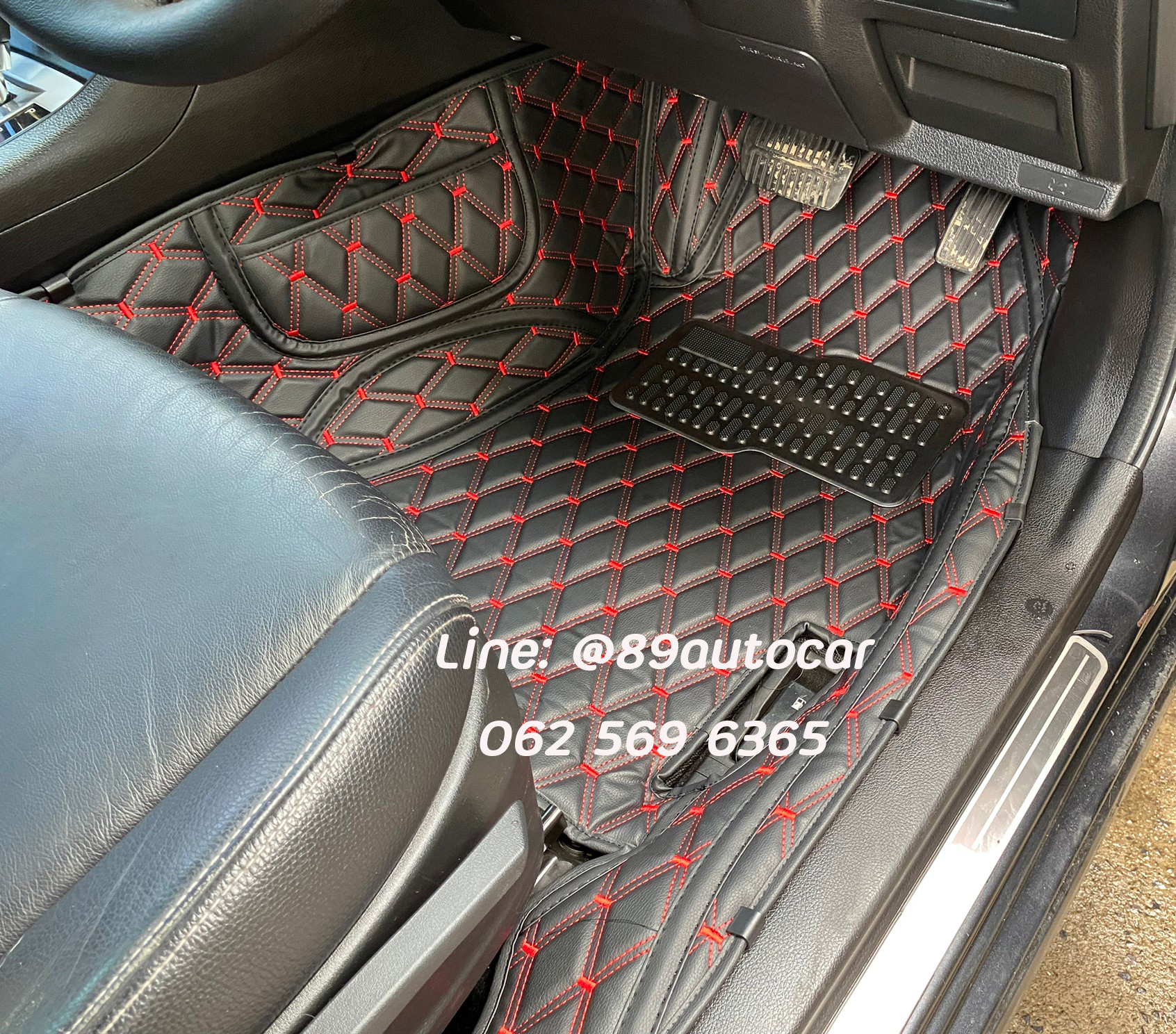 Subaru XV (ซุบารุ เอ็กซ์วี) 2012 ปูพรมVVIPด้ายคู่ สีดำด้ายแดง เข้ารูป