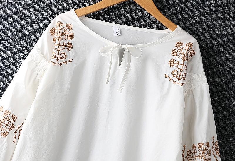 เสื้อผ้าคอตตอนลายปัก